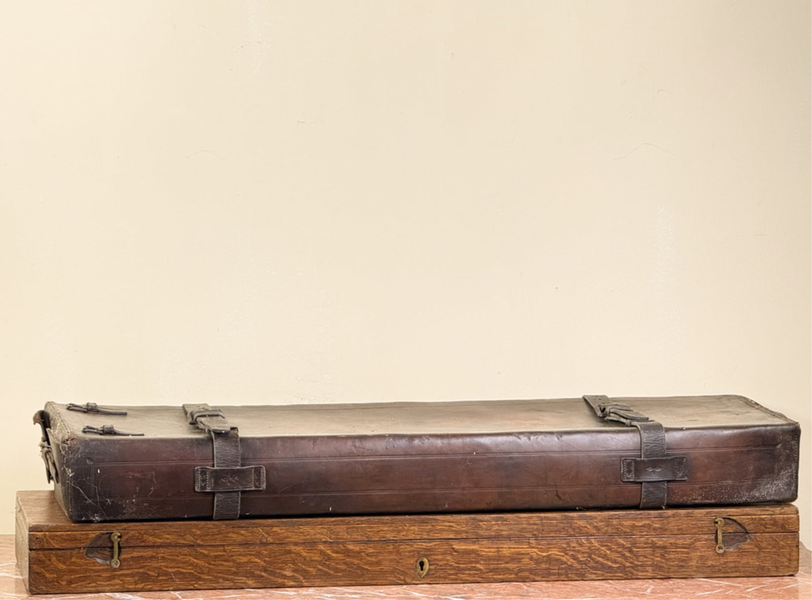 (19thc) GUN CASES: QUARTER SAWN OAK & LEATHER (1 of 12)