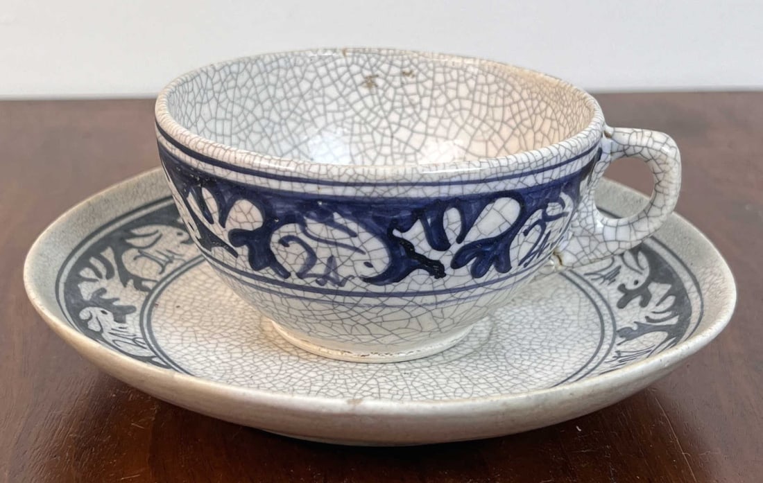 VINTAGE DEDHAM POTTERY RABBIT CUP & SAUCER: Saucer 6 1/8" dia