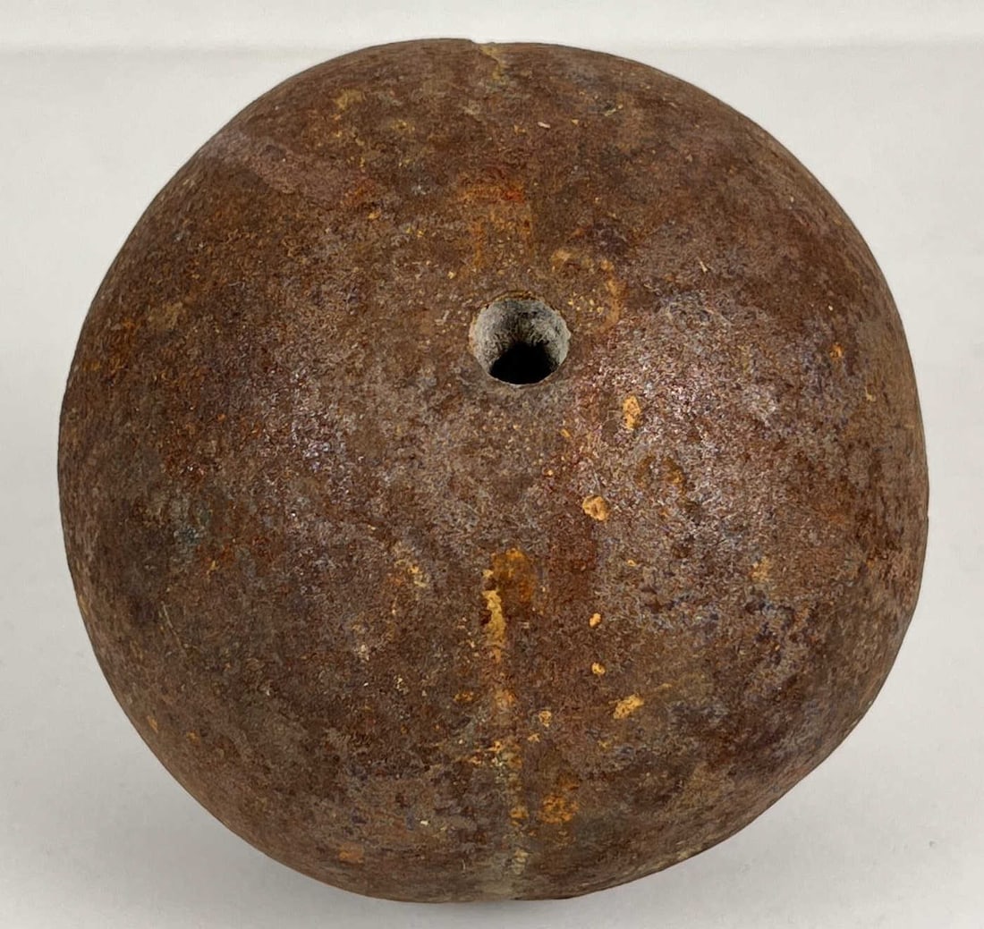 CAST IRON CANNONBALL: Approx 4 1/2" dia
