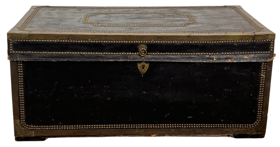 (19thc) CHINA TRADE CAMPHOR WOOD TRUNK (1 of 11)