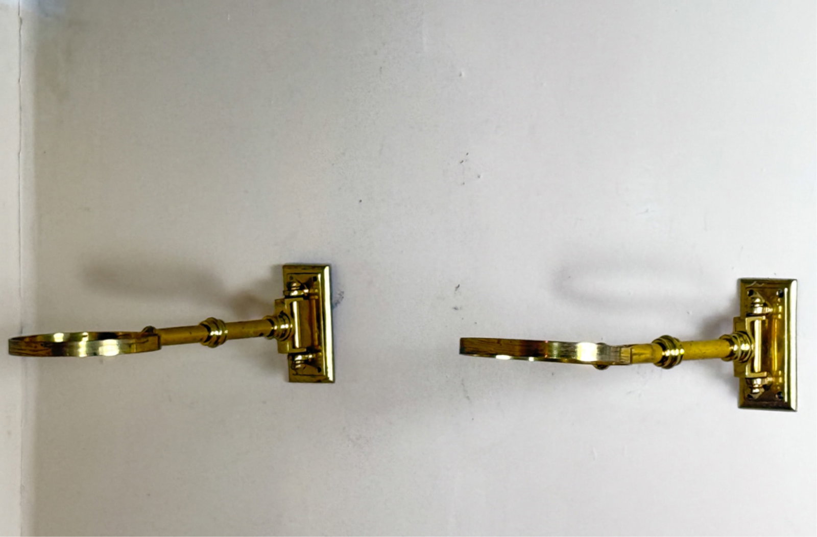 PAIR VICTORIAN BRASS PLANTER BRACKETS (1 of 8)