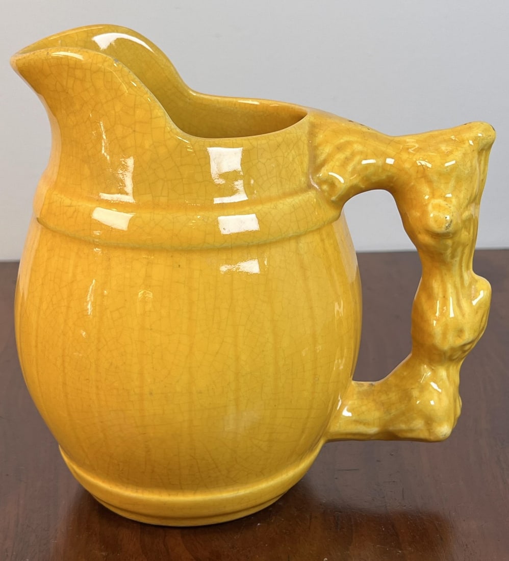 VINTAGE GLAZED ART POTTERY PITCHER (1 of 11)