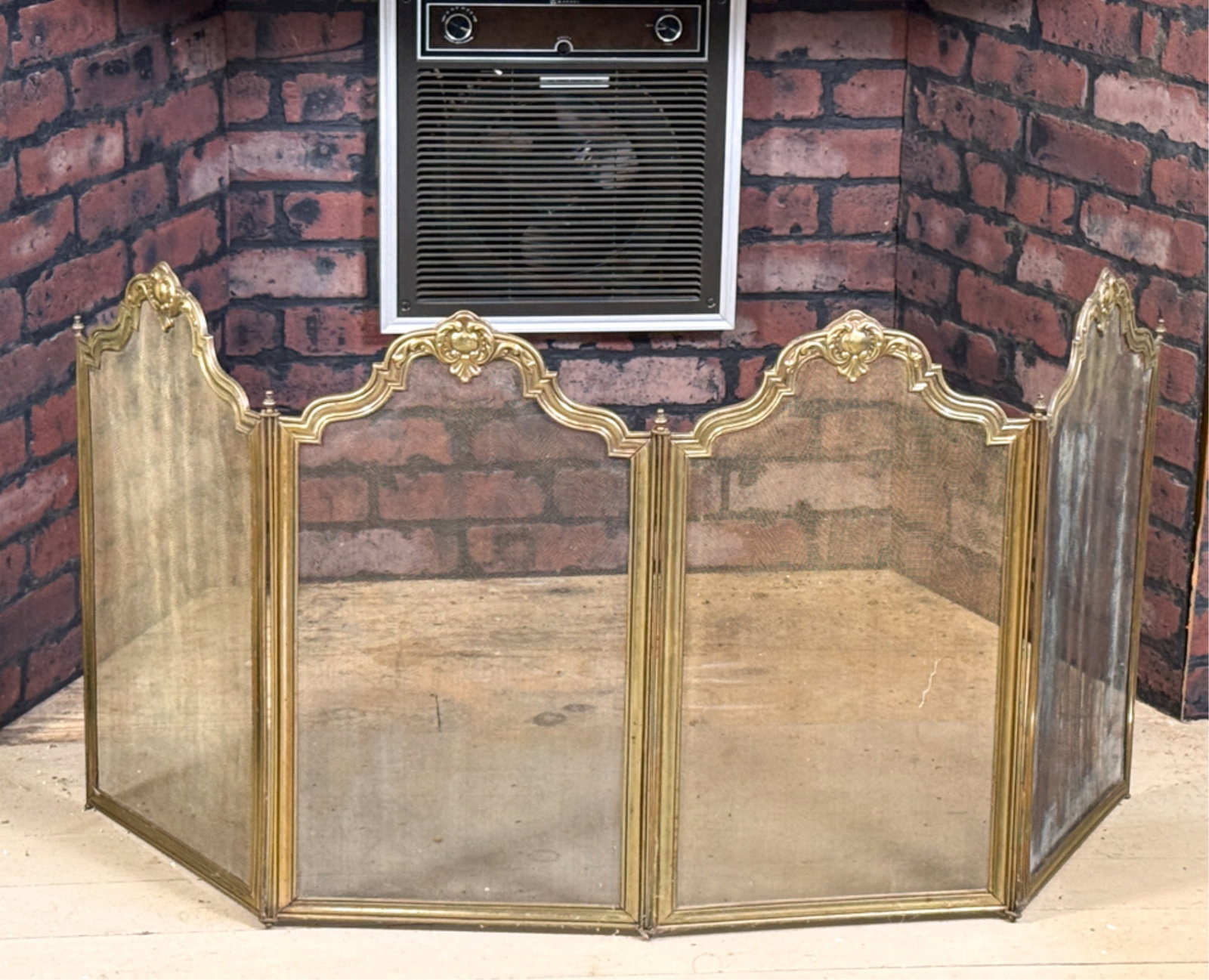 (19thc) FRENCH FIRE SCREEN: (4) Panels with brass construction. 23 x 40 inches as pictured.