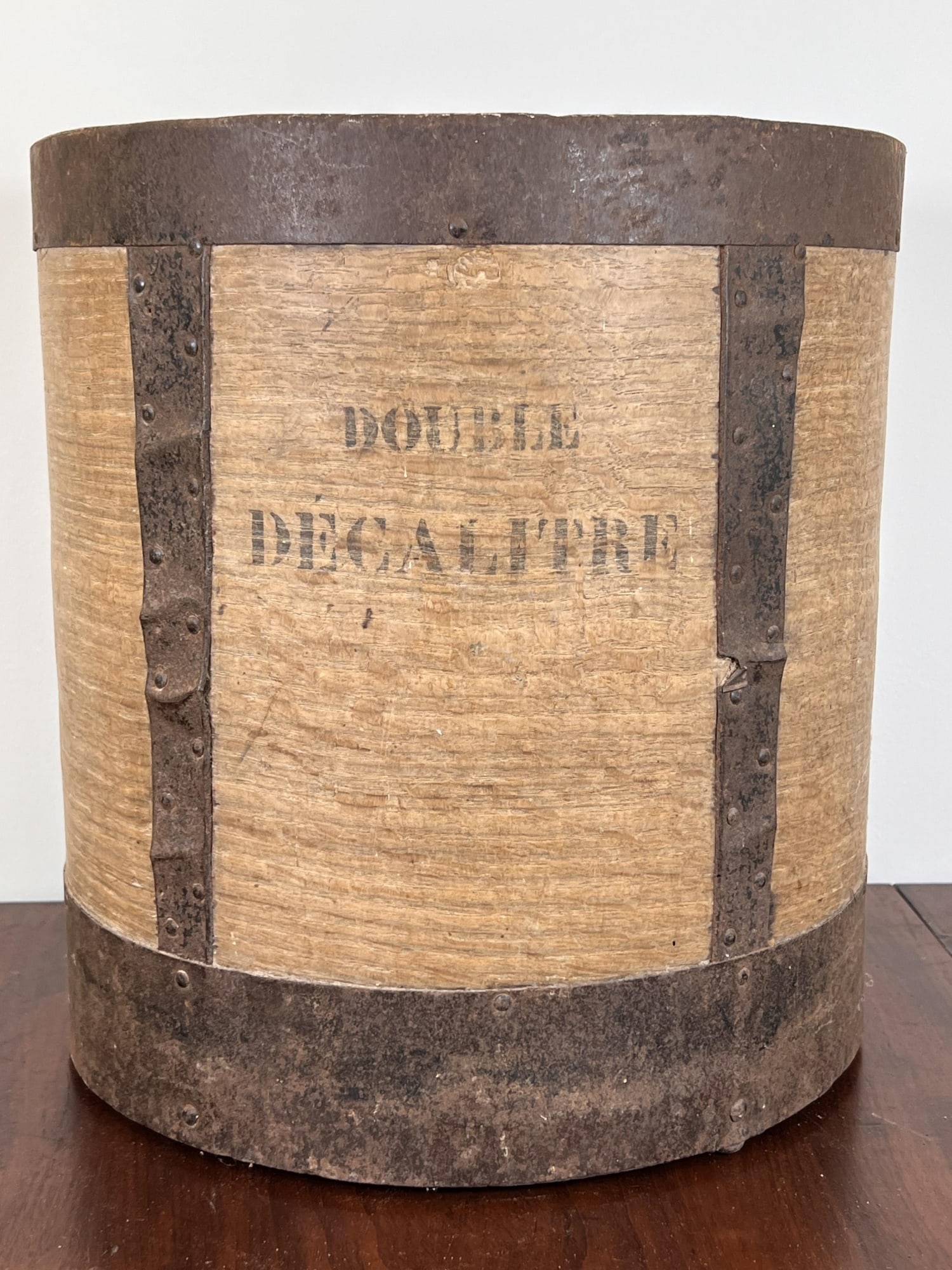 DOUBLE DECALITRE IRON BOUND GRAIN MEASURE (1 of 8)