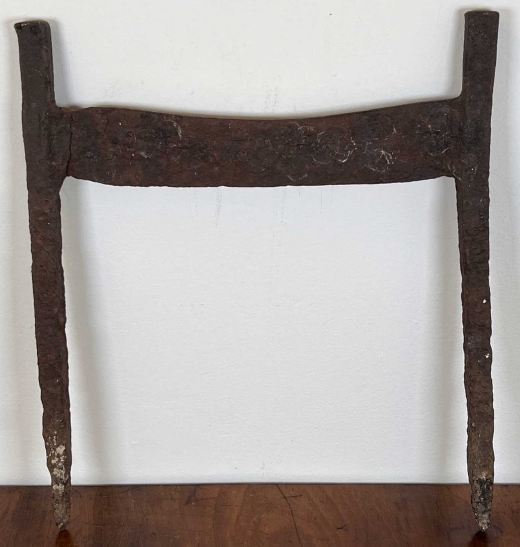 (18th/19thc) WROUGHT IRON BOOT SCRAPER: 13 1/4" x 11 1/2"