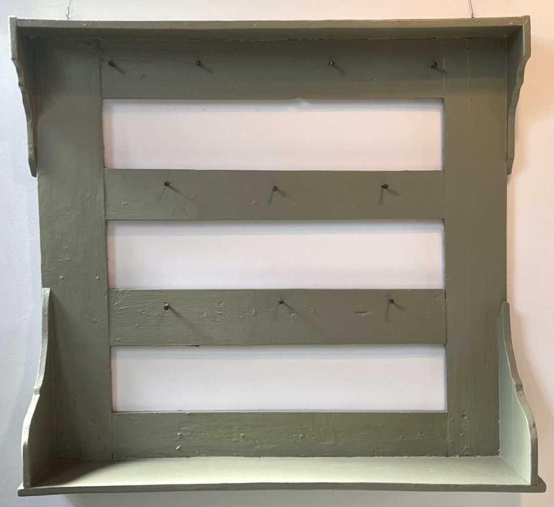 PAINTED HANGING WALL SHELF - 3