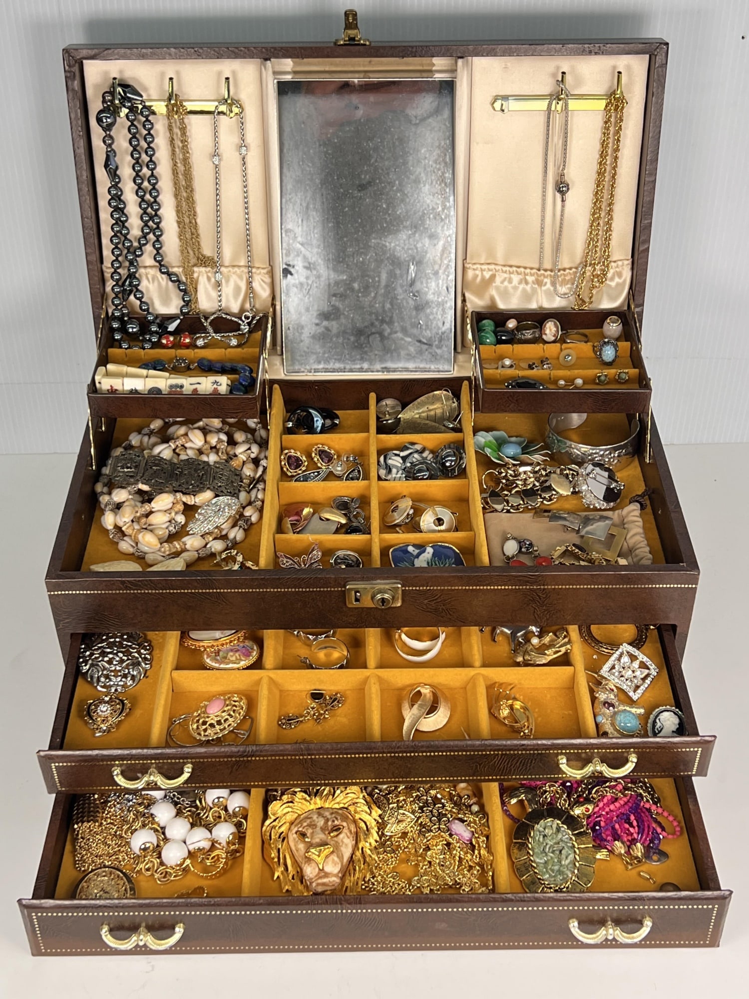 LARGE COLLECTION OF VINTAGE COSTUME JEWELRY: Many signed pieces. See photos