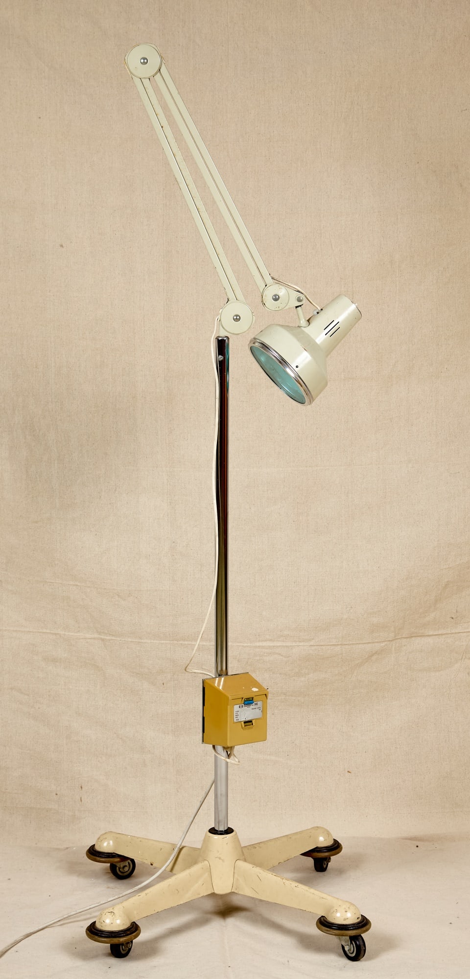 ELINDUKTRA SUNDBERG ARTICULATED EXAMINATION LAMP (1 of 9)