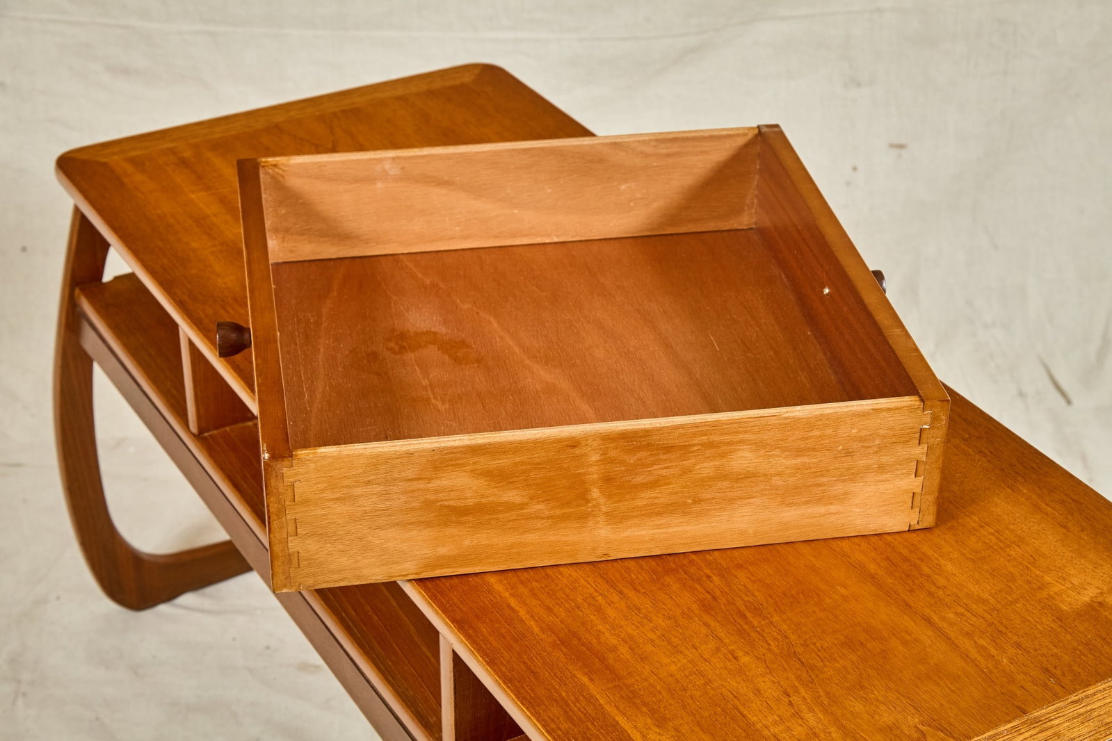 PARKER KNOLL COFFEE TABLE with PULL THROUGH DRAWER - 6