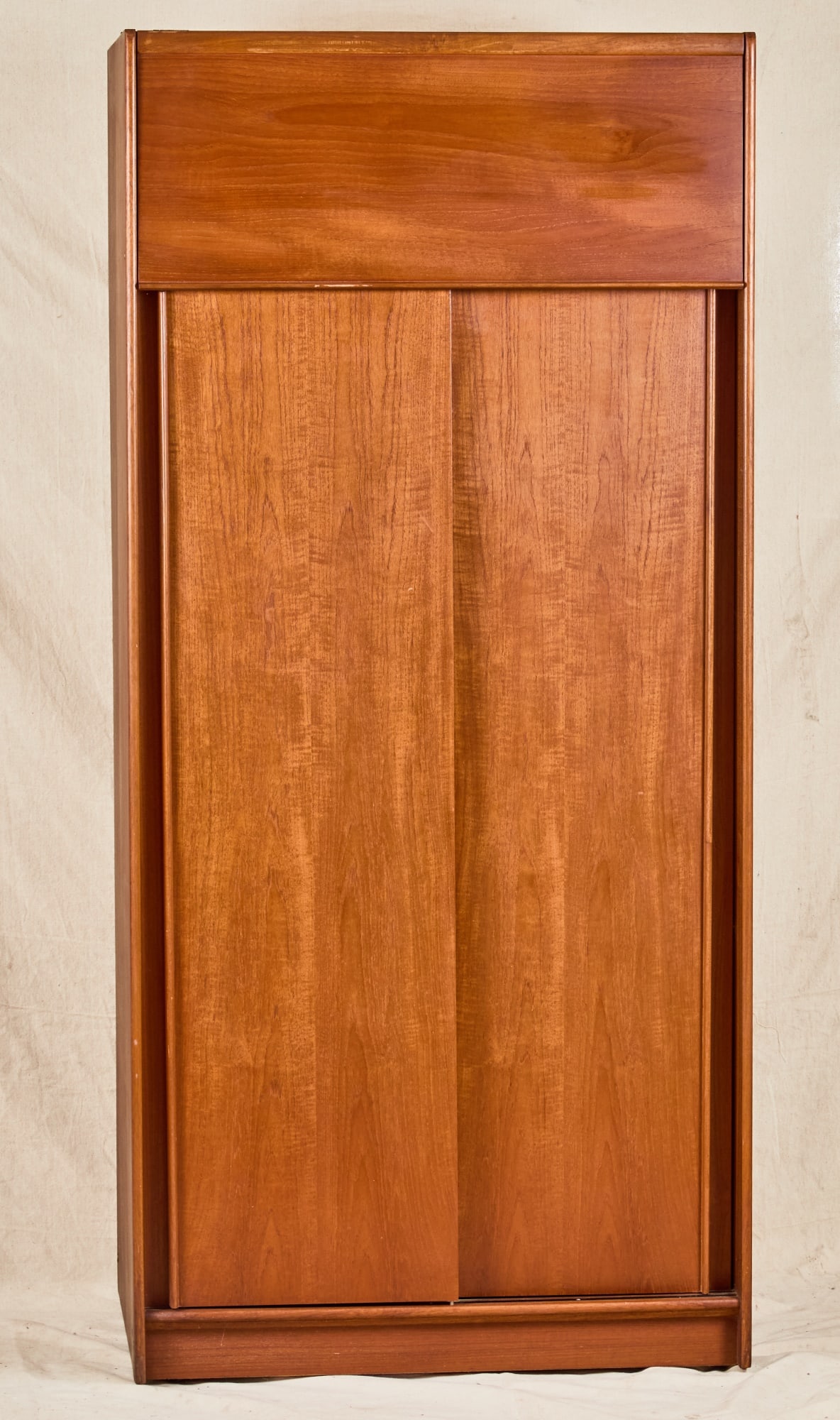 HERS AUSTINSUITE LTD LONDON TEAK WOOD WARDROBE (1 of 4)