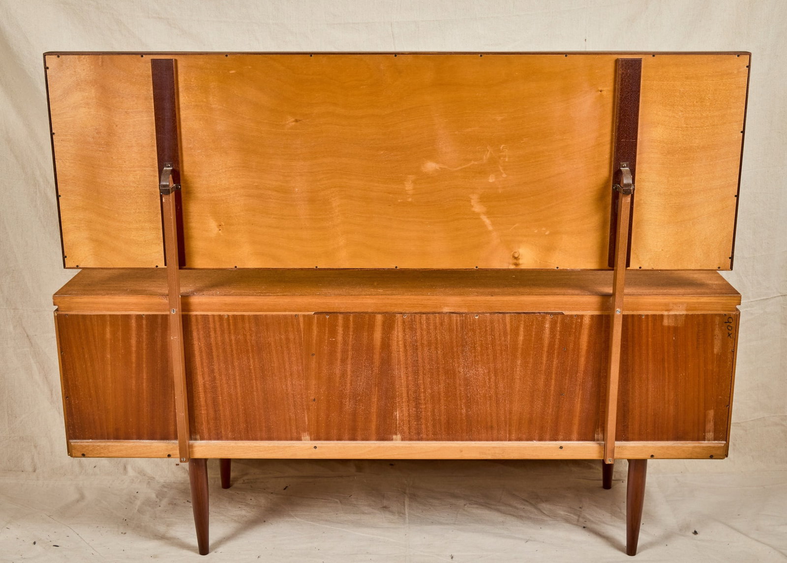 IBK LARSEN for G PLAN DANISH RANGE DRESSING TABLE - 8