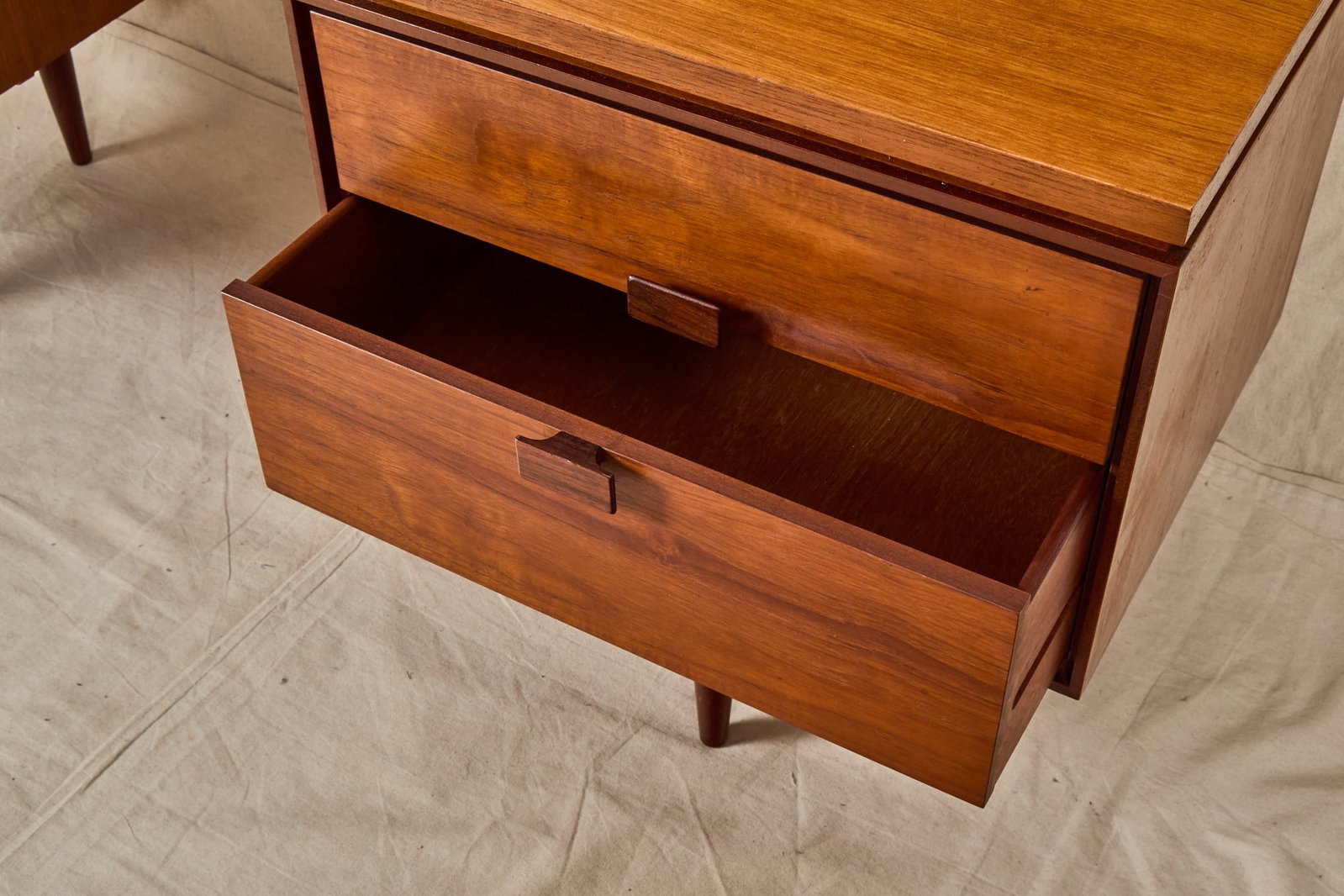 IBK LARSEN for G PLAN DANISH RANGE DRESSING TABLE - 6