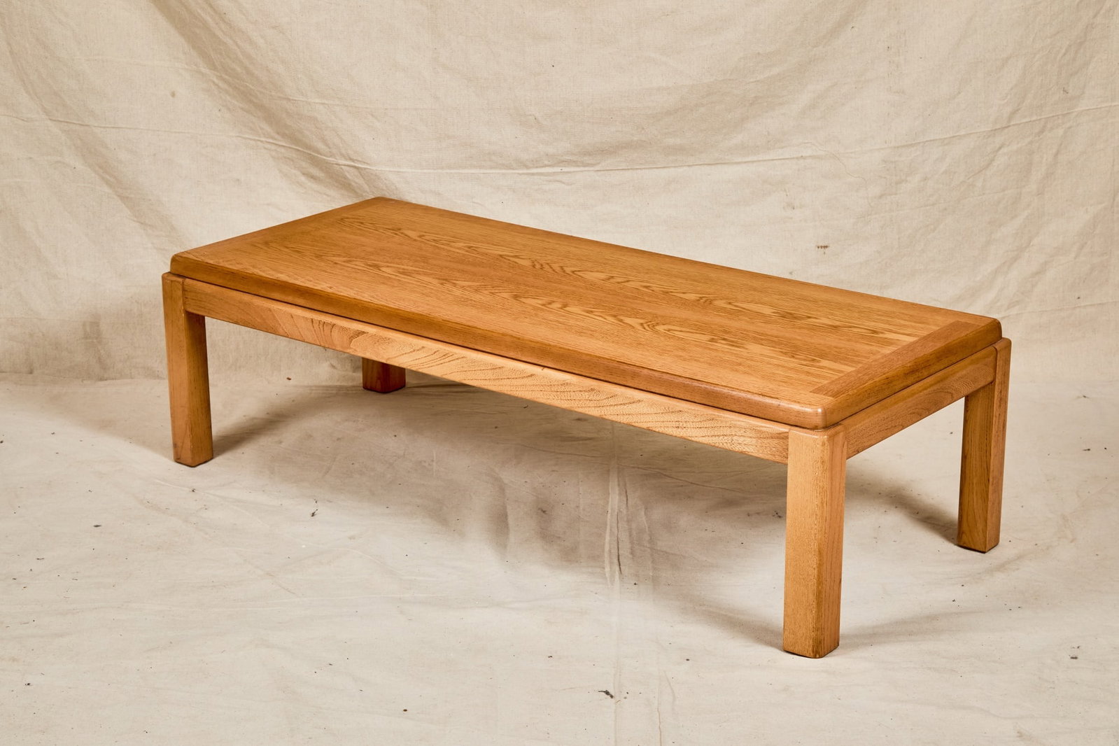 LANE OAK COFFEE TABLE - 3