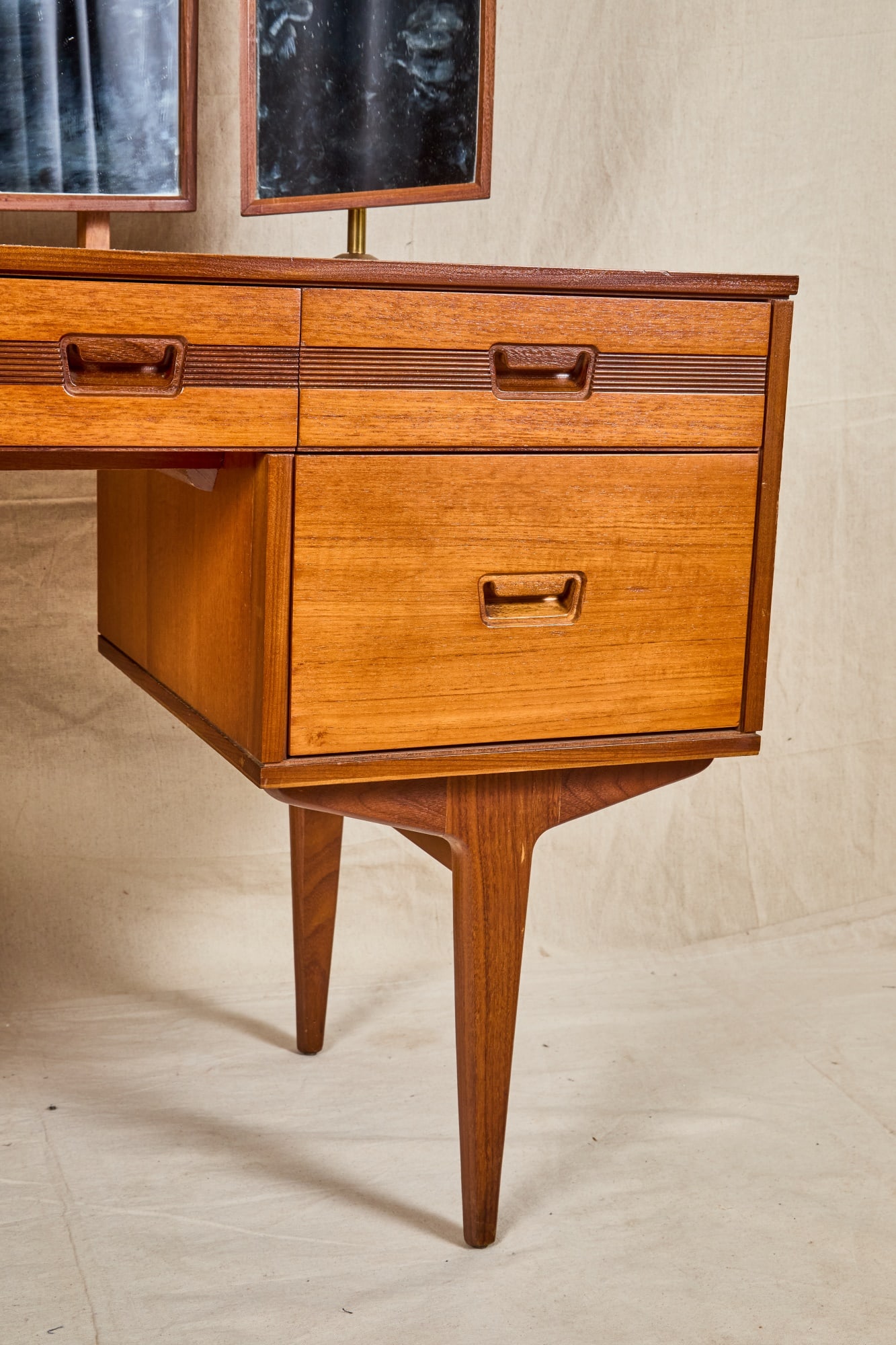 DANISH MODERN TEAK DRESSING TABLE - 3