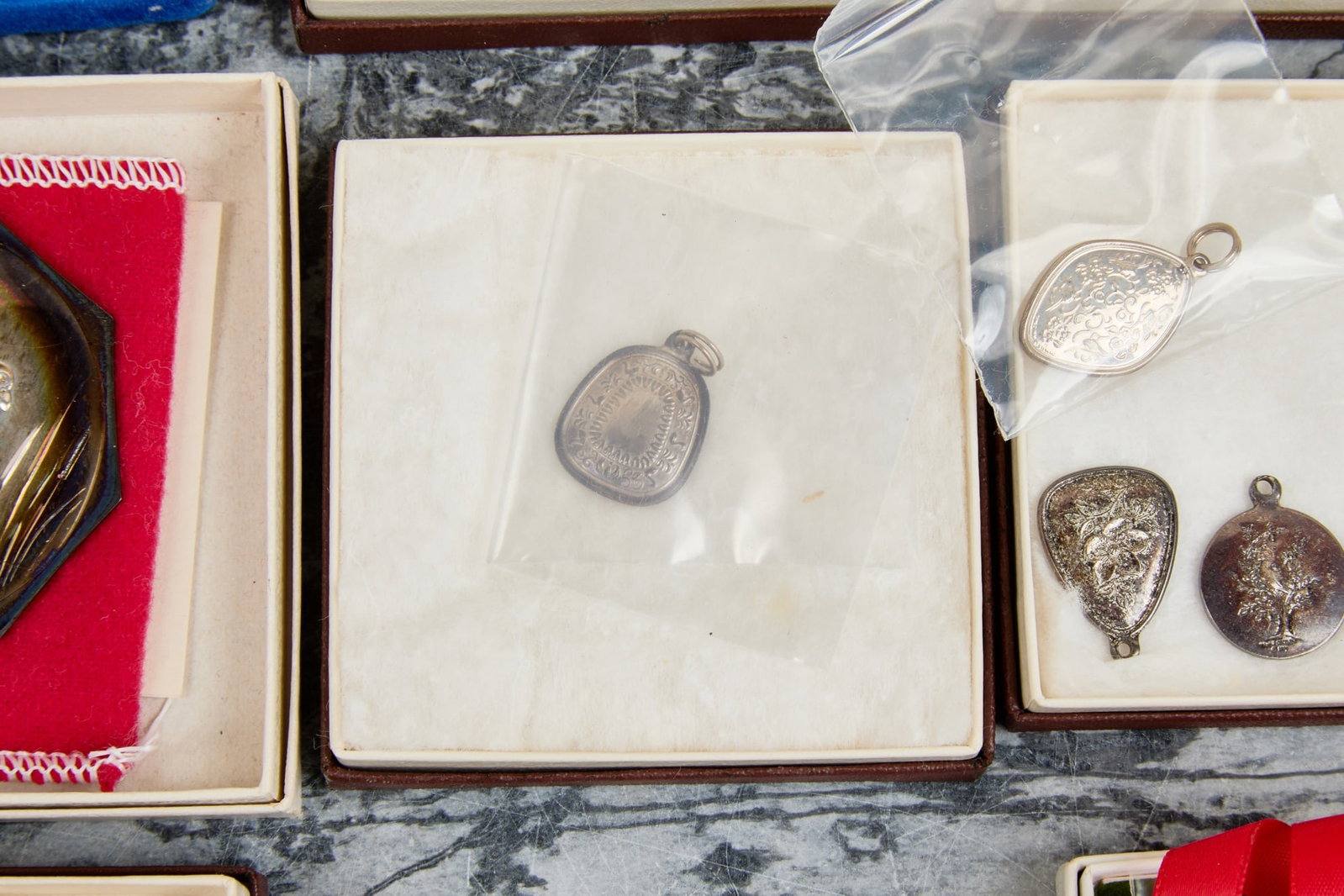 TOWLE SILVERSMITH GROUPING - 8
