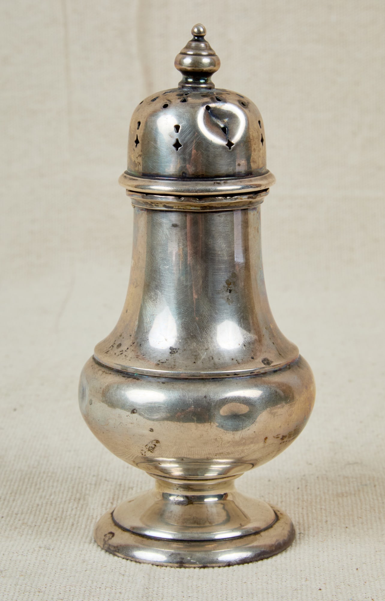 DANIAL MAHONEY STERLING SILVER MUFFINEER: Believed to be Mahoney (being the closest but not perfectly matching initial mark). 6 1/2 inches. 4.44 troy ounces
