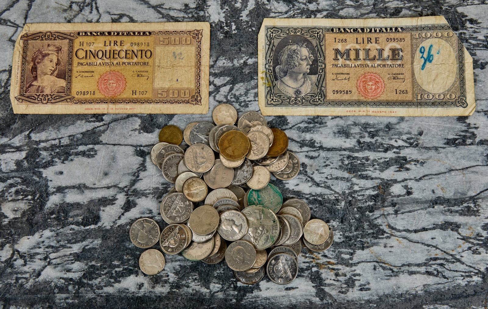 SMALL GROUPING of FOREIGN COINS and CURRENCY: Please see photos.