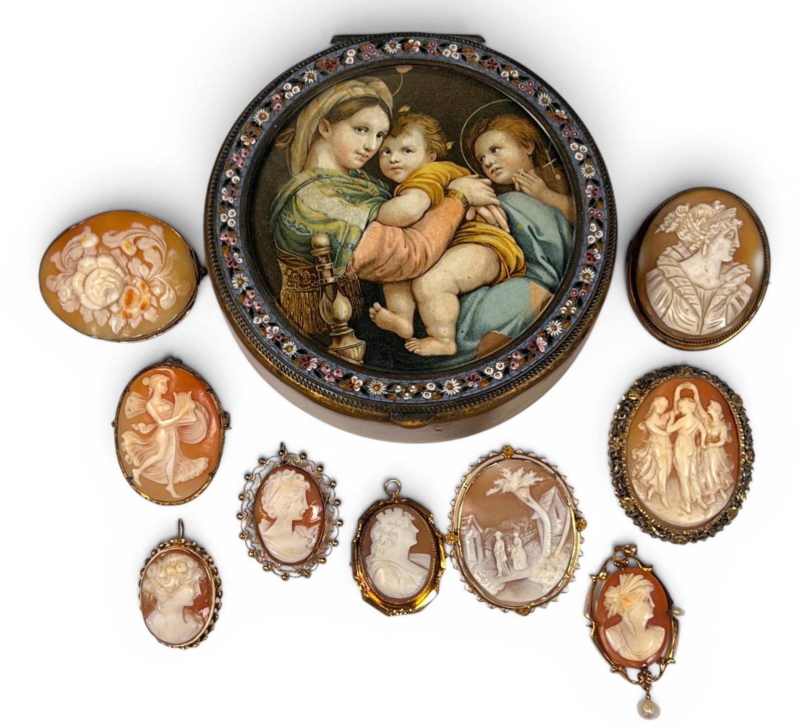 GROUPING OF PERIOD CAMEO JEWELRY (1 of 11)