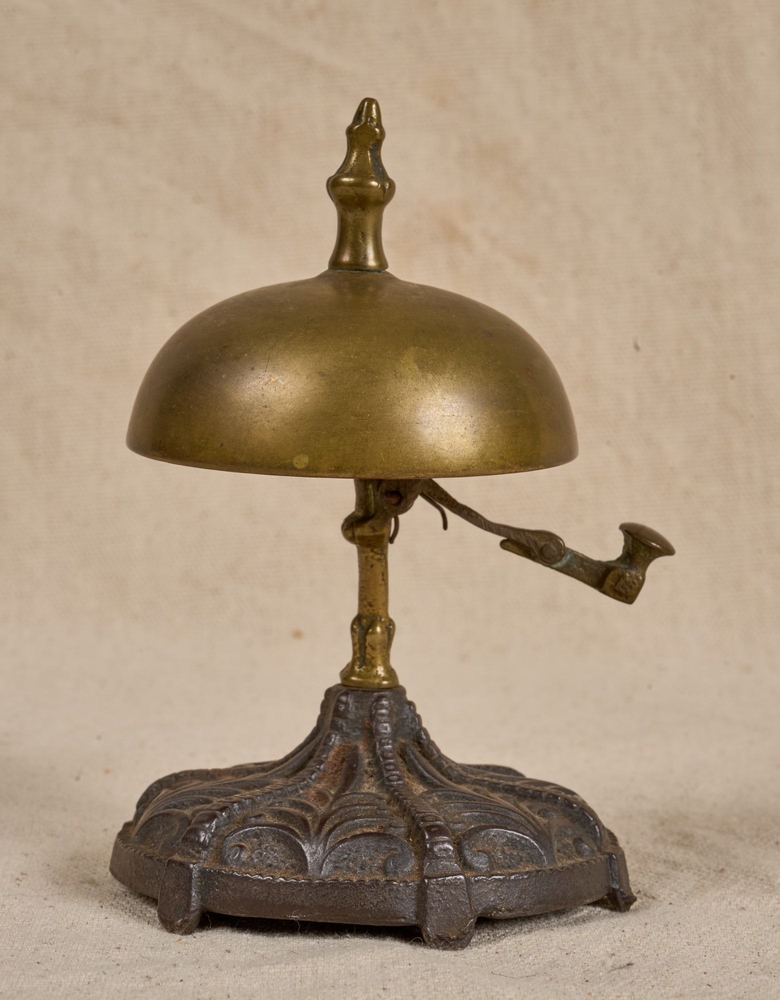VICTORIAN CAST IRON & BRASS HOTEL BELL: 4 inches.
