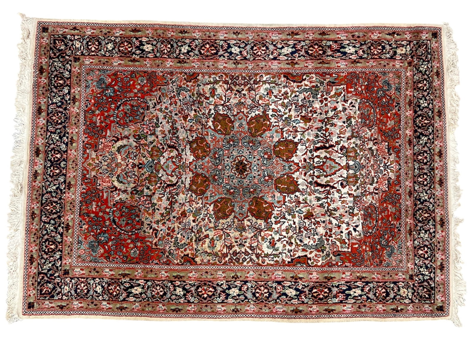 (Mid 20th c) PERSIAN ORIENTAL WOOL AREA RUG: 5' 9" x 4' 1"