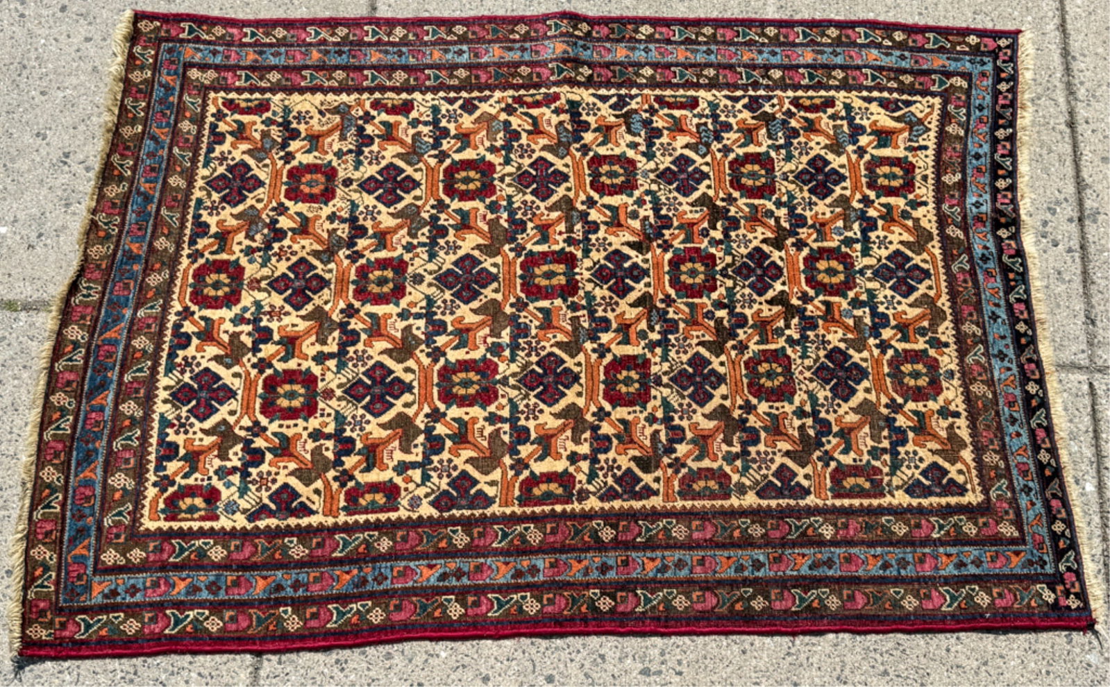 1930s BIJAR ORIENTAL AREA RUG: Ivory and light blue. 80 knot per inch 6'5" x 4'6"