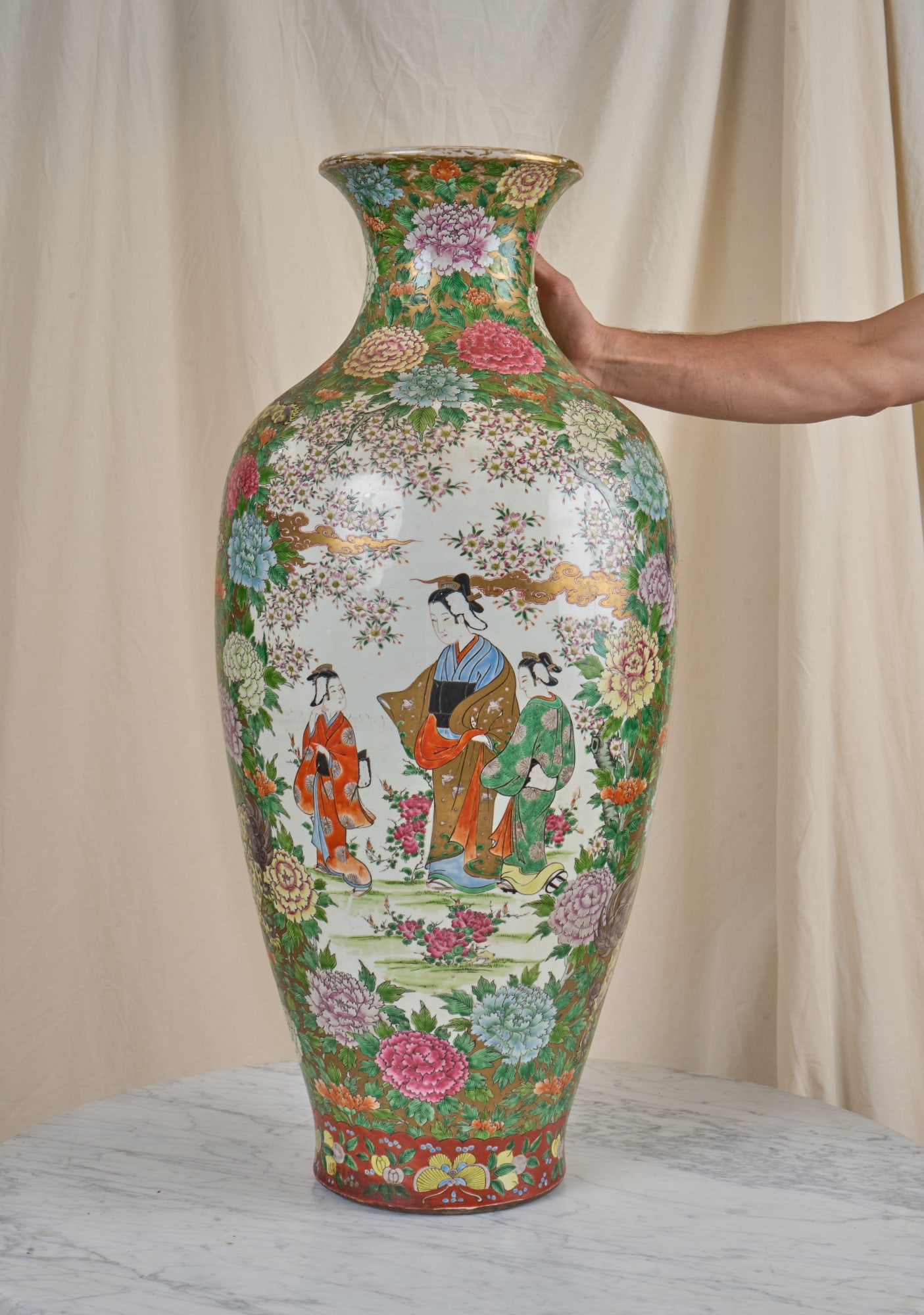 SIGNED PALACE SIZED CHINESE PORCELAIN VASE: Beautifully hand painted with flora & lions with each side depicting figures, signed in character under base. 36 inches.