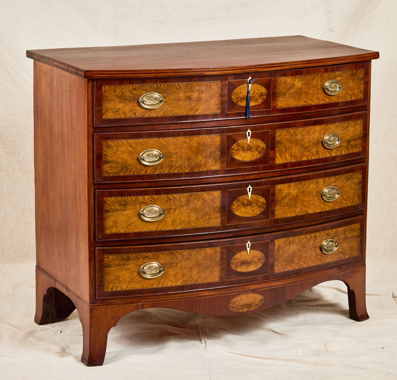 FEDERAL PERIOD PORTSMOUTH BOW FRONT DRESSER (1 of 13)