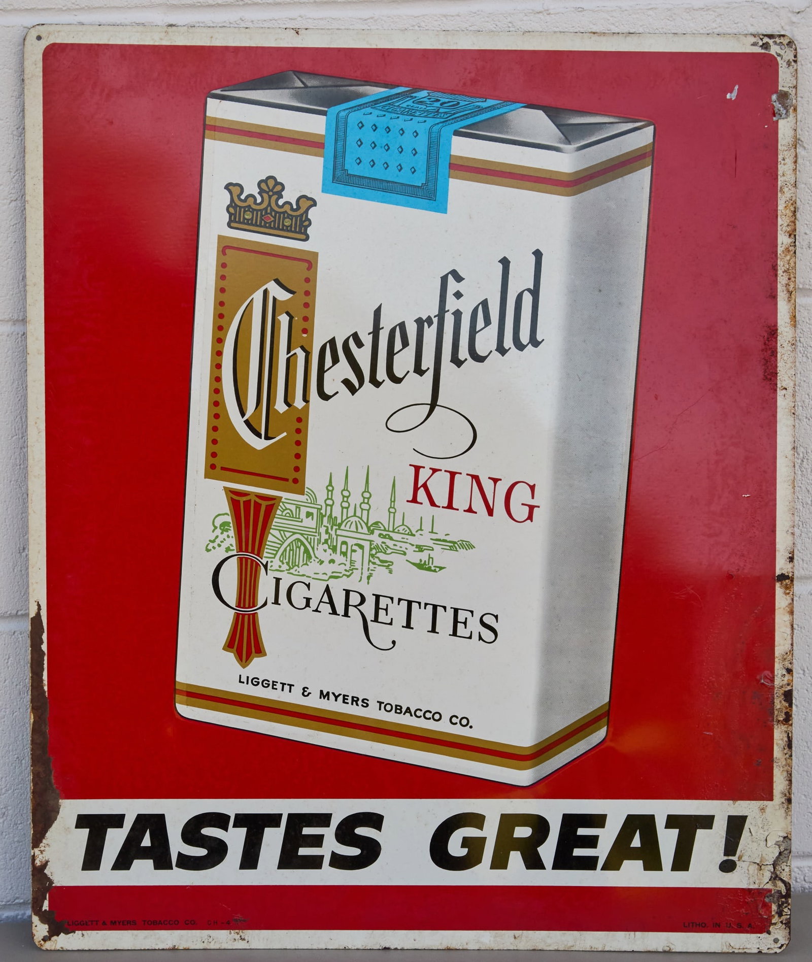 RARE CHESTERFIELD TASTES GREAT TIN LITHO AD SIGN (1 of 9)