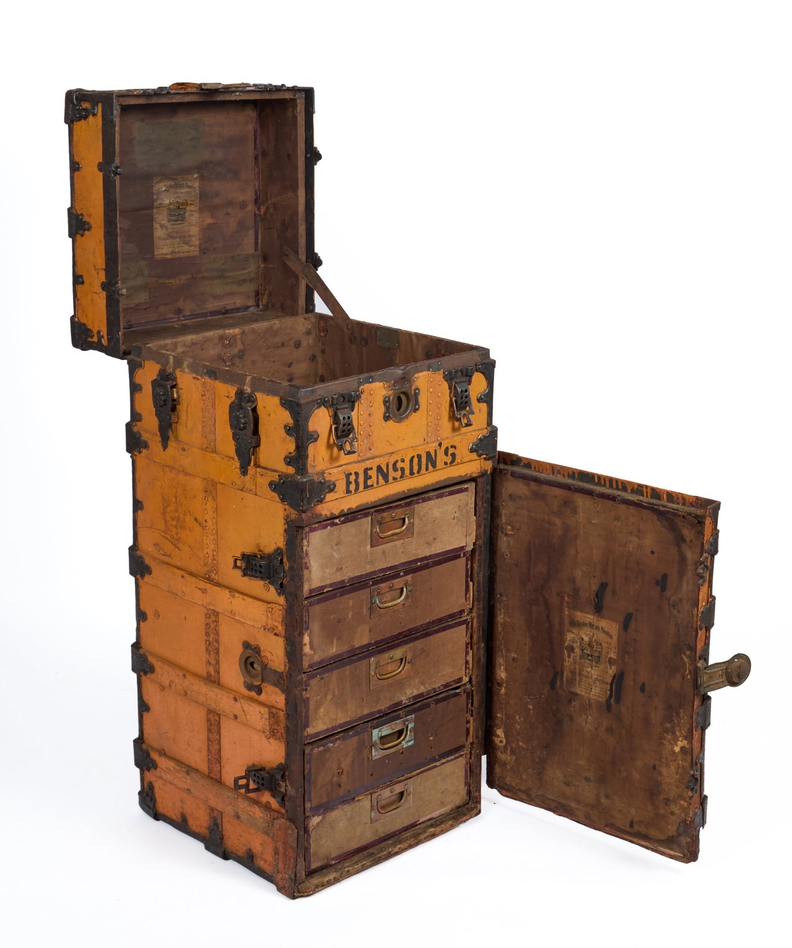 BENSONS WILD ANIMAL FARM PERFORMERS TRUNK (1 of 10)