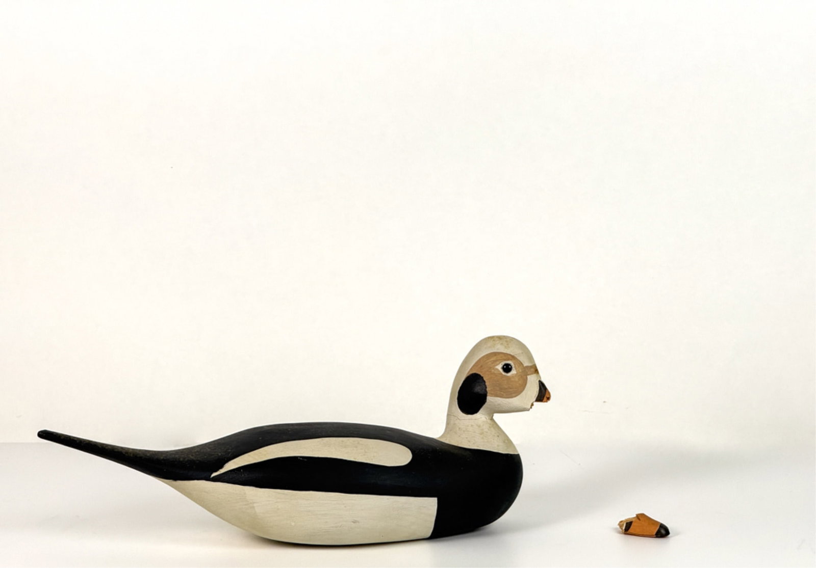 HARRY V. SHOURDS "OLD SQUAW DRAKE" DECOY (1 of 14)