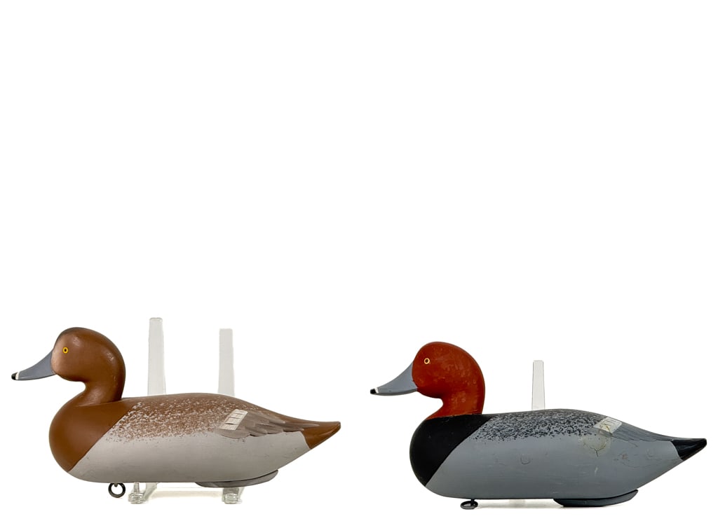 "GOLDENEYE HEN" & "RED HEADED DRAKE" DECOYS (1 of 20)