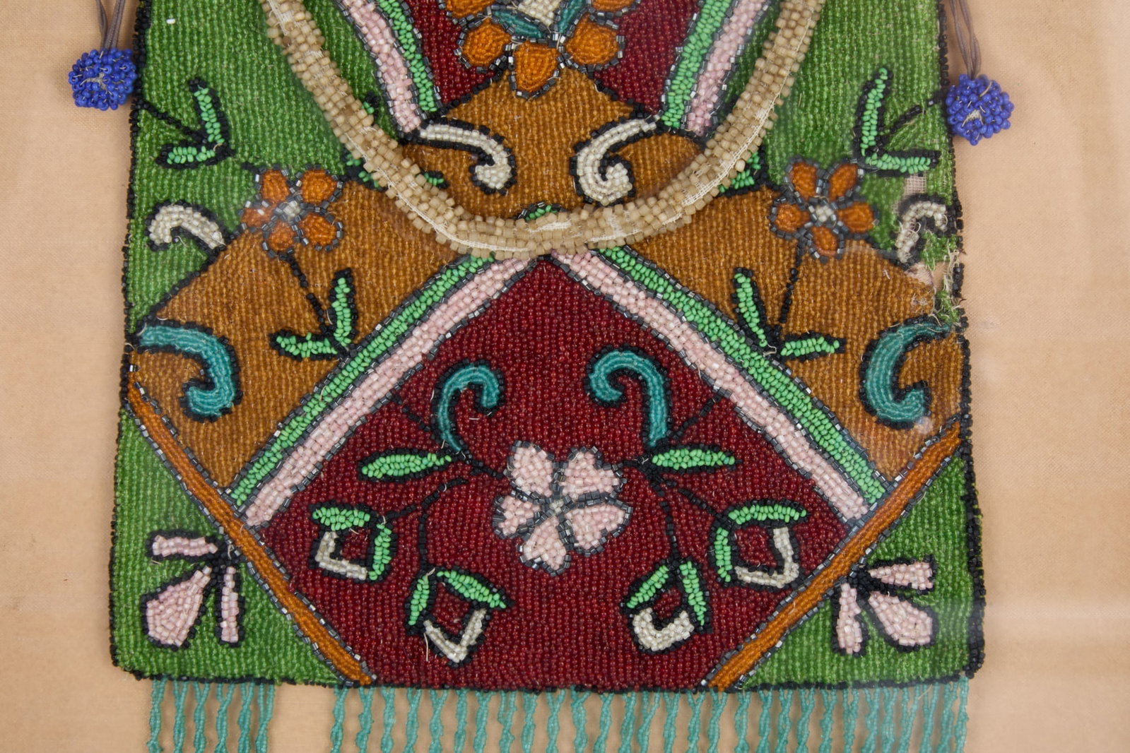 NATIVE AMERICAN BEADWORK BAG - 3