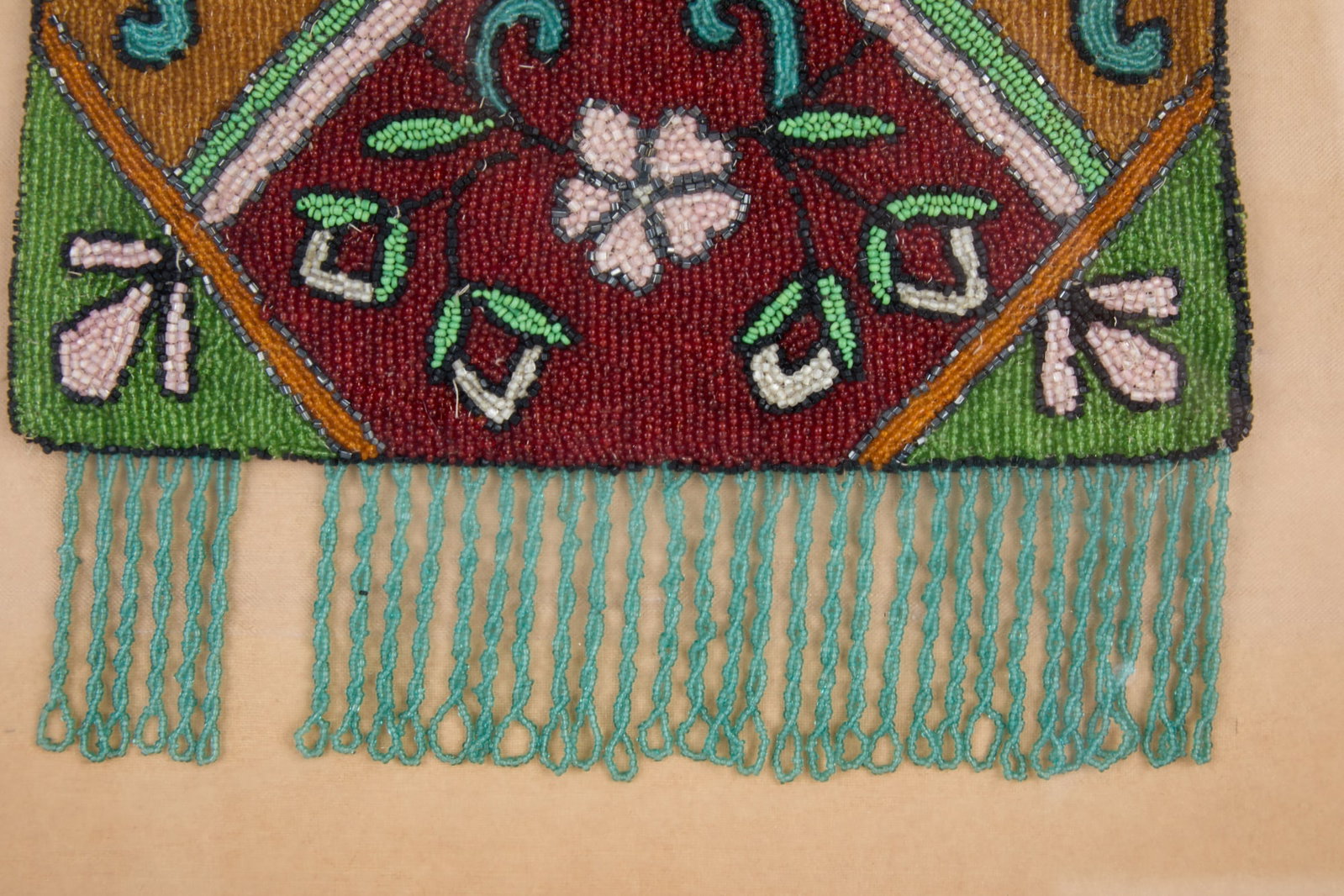 NATIVE AMERICAN BEADWORK BAG - 4
