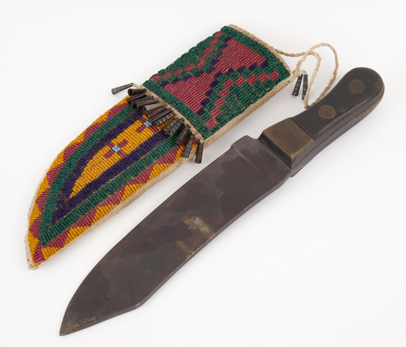 PLAINS INDIANS BUFFALO KNIFE with BEADWORK SHEATH (1 of 16)