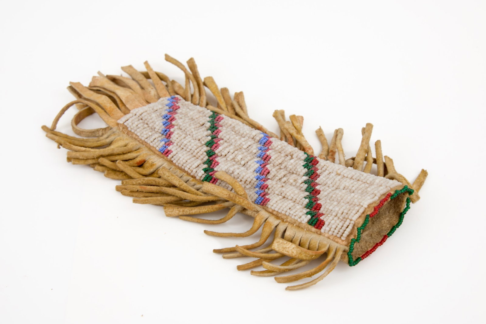 NATIVE AMERICAN KNIFE with BEADWORK SHEATH - 4