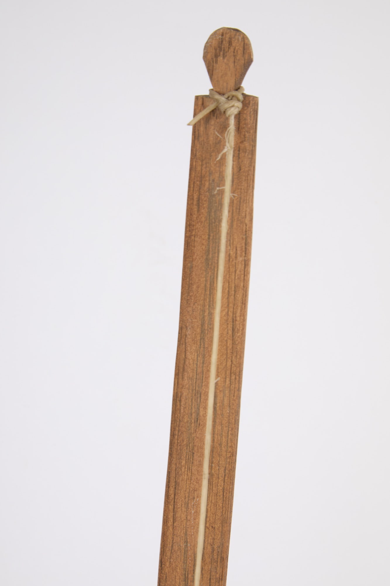 PLAINS INDIANS LONGBOW with SINEW STRING - 6