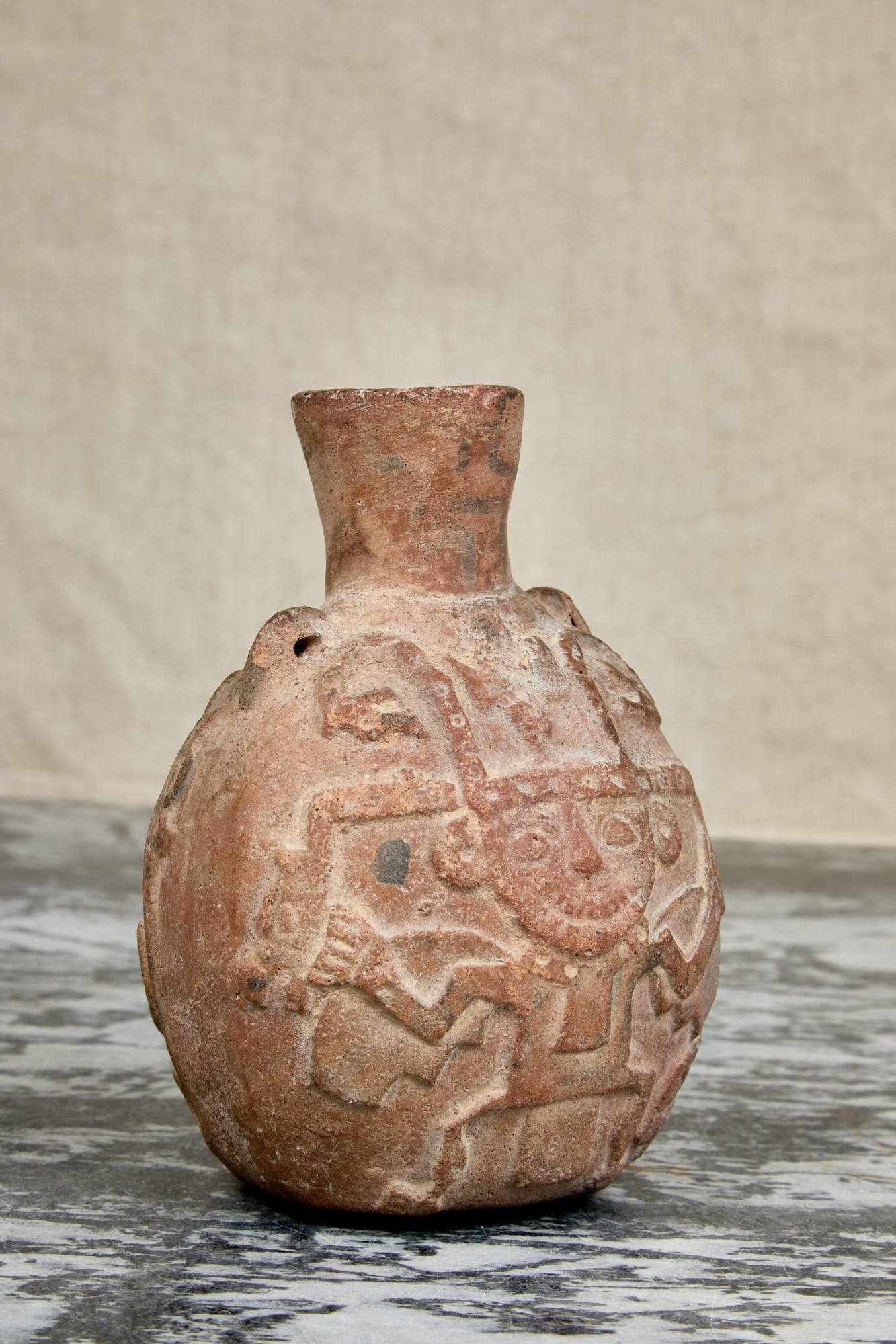 MOCHE CULTURE TERRA COTTA CANTEEN with FIGURE (1 of 9)