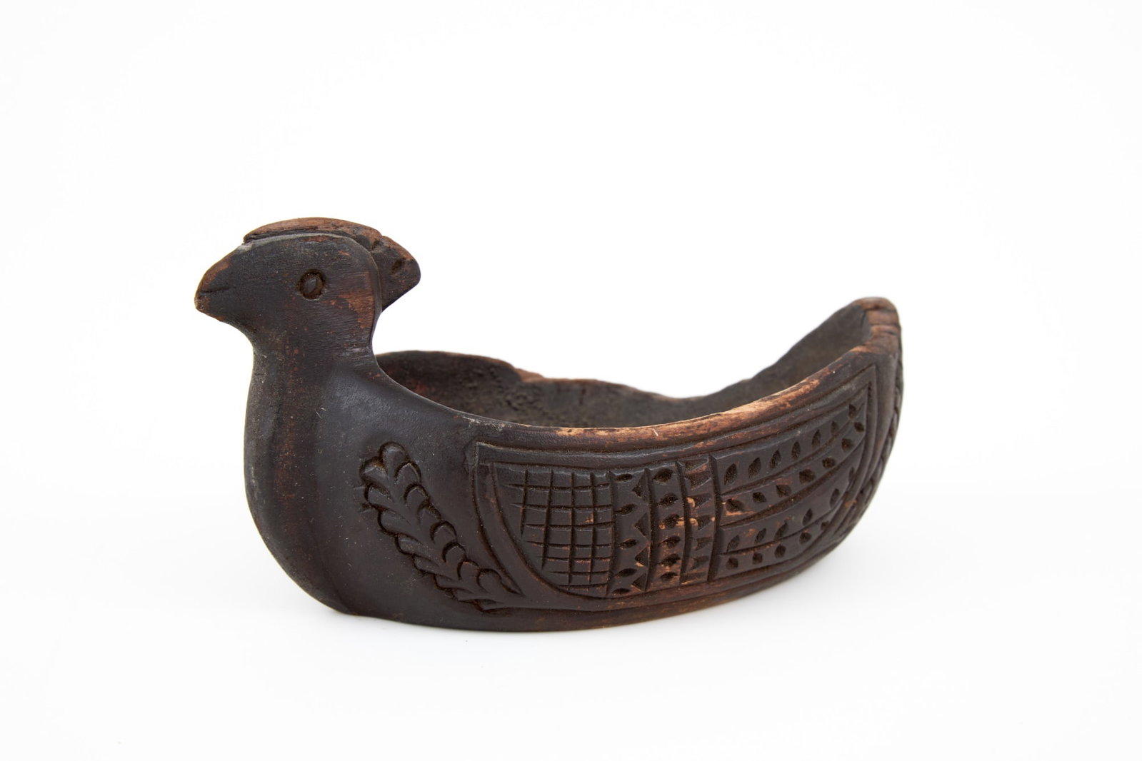 (18th/19th c) SCANDINAVIAN TREENWARE ALE BIRD BOWL (1 of 7)
