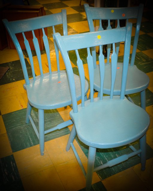 (19th c.)Thumb-Back Side Chairs: (3) Country Windsor side chairs painted blue. 33 inches (height) Condition: Fair