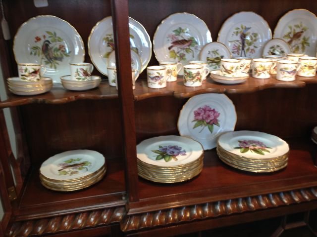 Hand Painted Spode Group (70 Pieces): "Audubon Birds" (1962-1972)