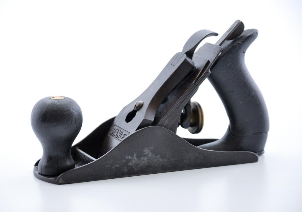 Stanley #2C Plane: Stanley #2C plane, type 13, rear handle cracked. aprx. 8" Condition: Very good