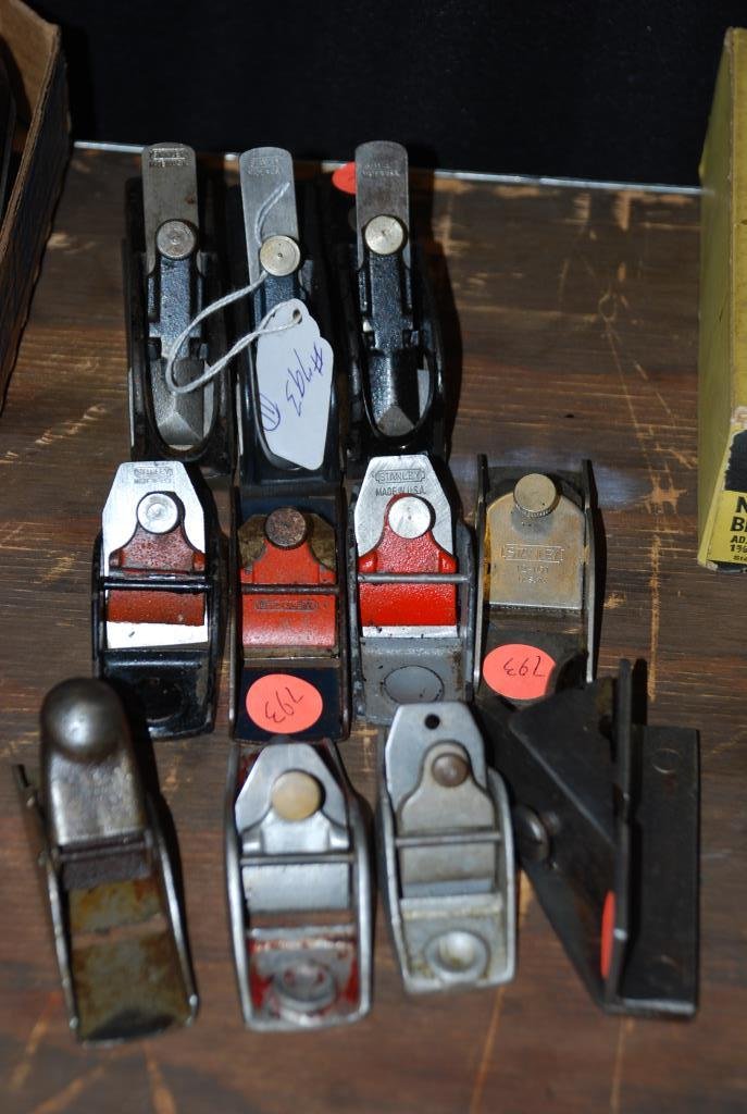 Stanley Planes: Eleven planes, three are Stanley #75 bull nose rabbet planes. Condition: fair