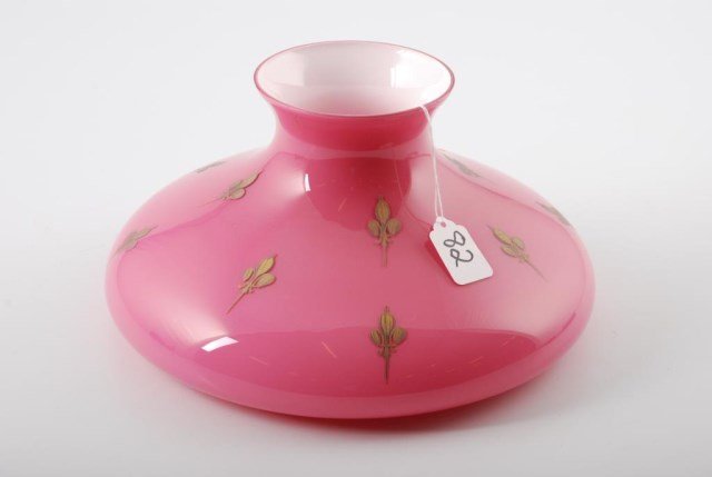 Pink Cased Tam-O-Shanter 10 inch Decorated Shade: Pink Cased Tam-O-Shanter 10" Fleur-de-lis decorated shade. Height 6 inches Condition: Good