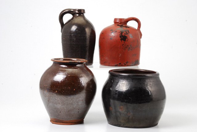 Redware Bean Pot, Wide Mouth Jar and 2 Small Jugs (1 of 7)