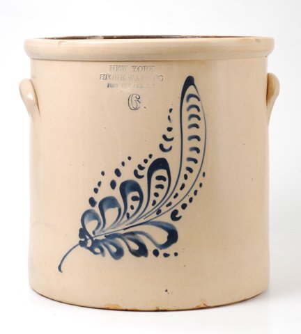 New York Stoneware Co. Fort Edward 6 Gallon Crock (1 of 5)