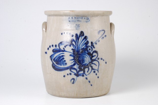 F.B. Norton Co Saltglazed Stoneware Jar/ Worcester (1 of 5)