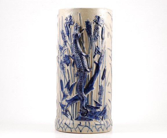 Stoneware Umbrella Stand with Cobalt Alligator (1 of 10)