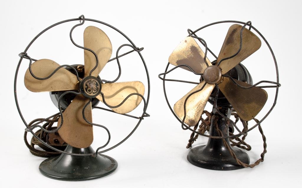 (2) 1920's Miniature Electric Fans (1 of 8)