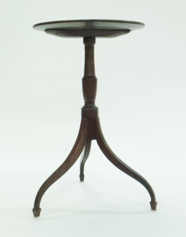 Federal Period Hepplewhite Mahogany Candle Stand (1 of 4)