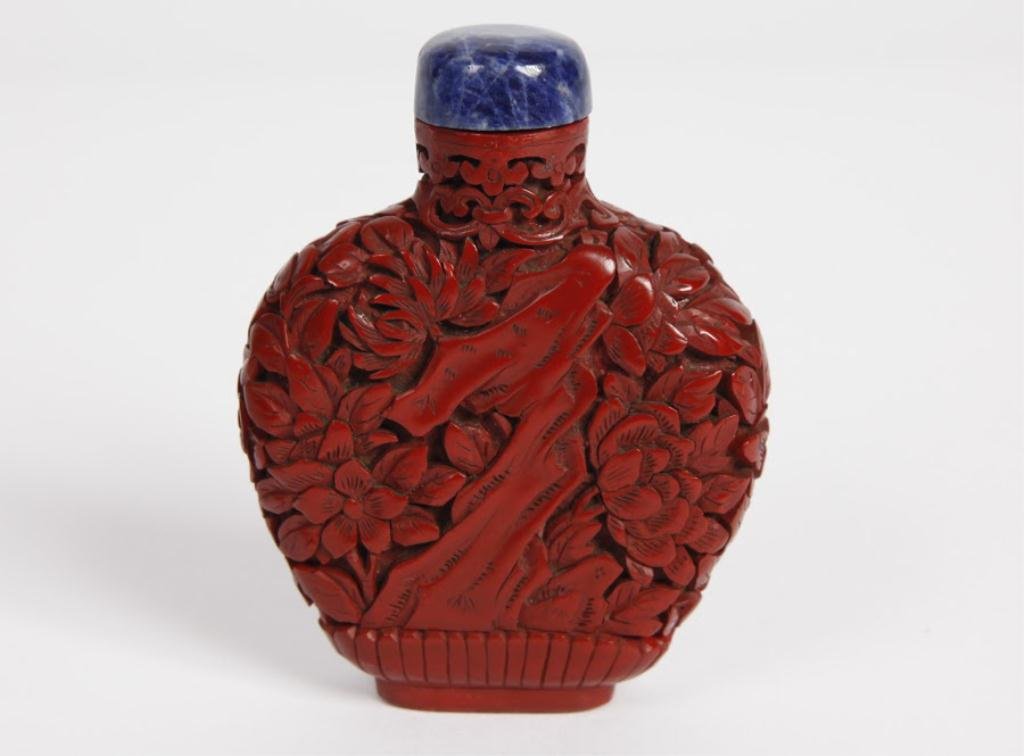 (18th/19th c.) Chinese Lacquer Snuff Bottle/ Spoon (1 of 6)